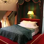 Hotell Logis Yseria - Historical Center