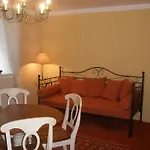 Logis Yseria - Historical Center Hotell