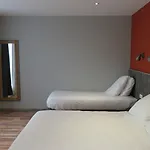 Logis Yseria - Historical Center Hotell