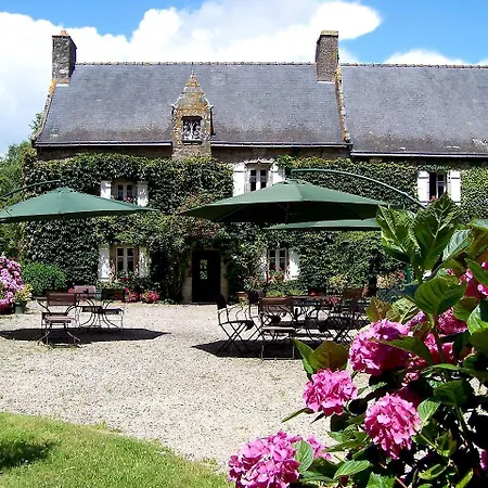 Logis Yseria - Historical Center Otel