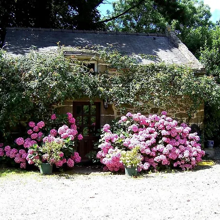 Logis Yseria - Historical Center 3*