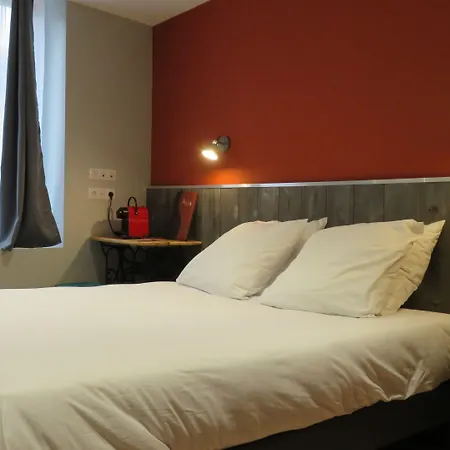 Logis Yseria - Historical Center 3*