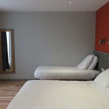 Logis Yseria - Historical Center Otel