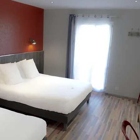 Otel Logis Yseria - Historical Center