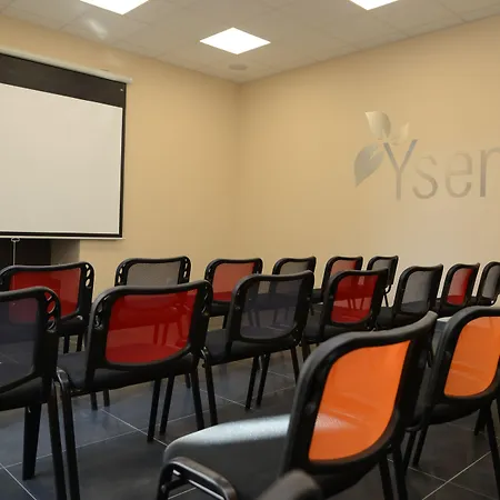 Otel Logis Yseria - Historical Center