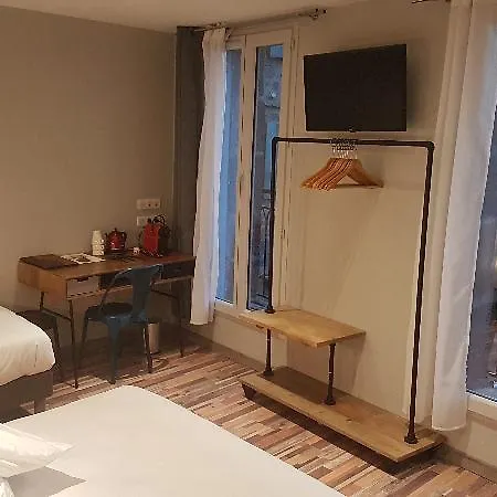 Logis Yseria - Historical Center Hotel