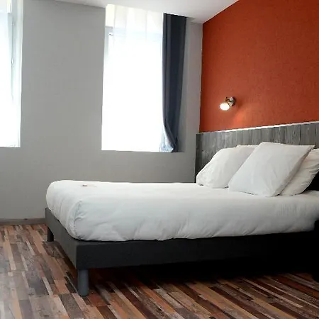 Logis Yseria - Historical Center Hotel 3*