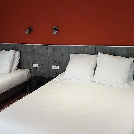 Logis Yseria - Historical Center Hotel 3*